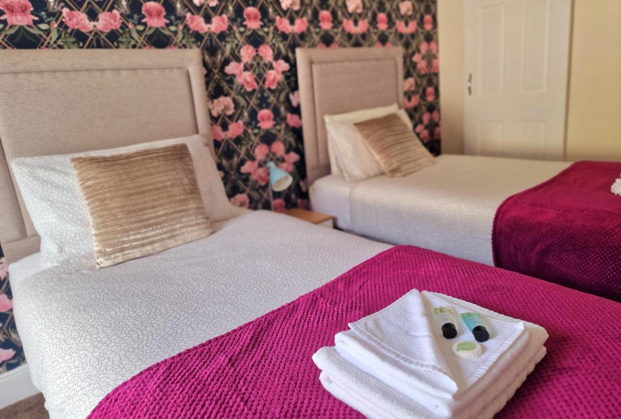 لاندودنو Breeze B&B المظهر الخارجي الصورة