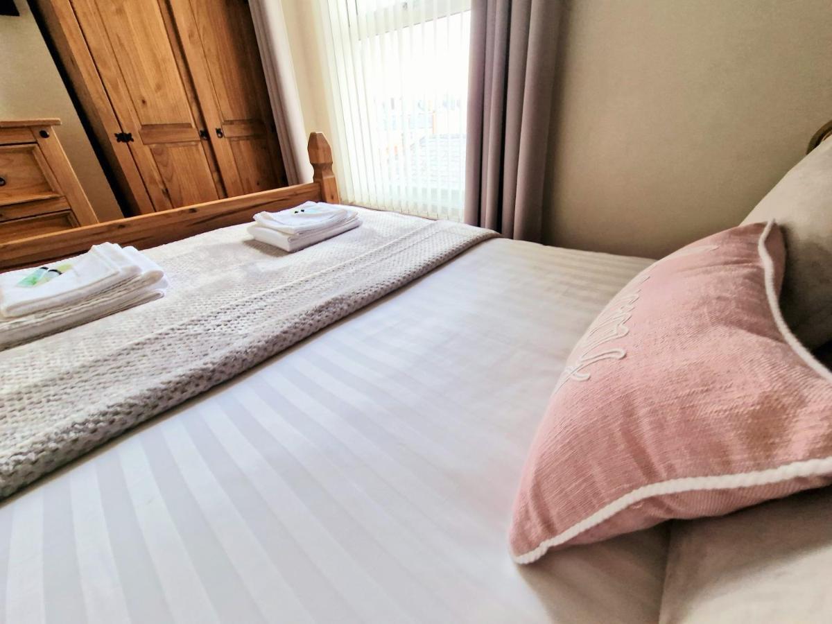 لاندودنو Breeze B&B المظهر الخارجي الصورة