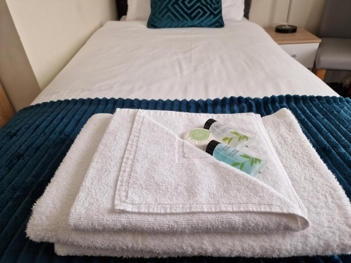 لاندودنو Breeze B&B المظهر الخارجي الصورة